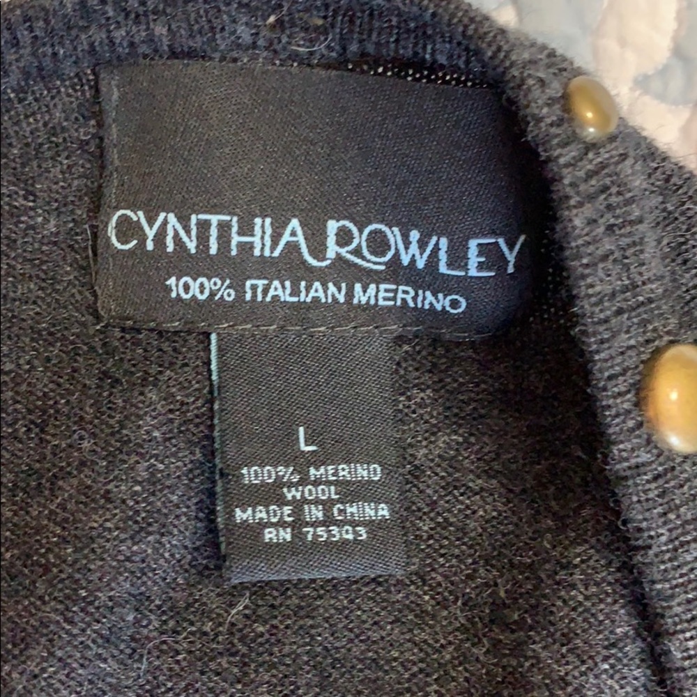 100% Italian Merino Wool grey cardigan. Large - Picture 6 of 6